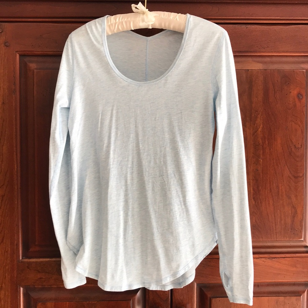 NEW lululemon athletica Long sleeve top size 4